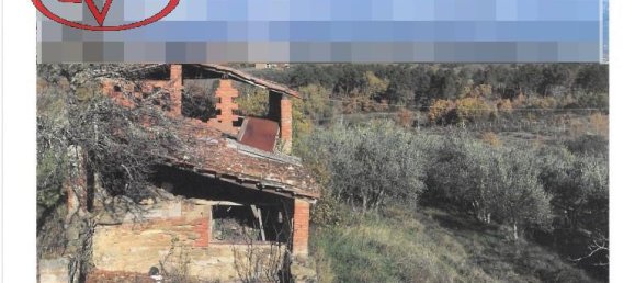 Дом с 8 комнатами в Монтеварки, Италия № 235900 3