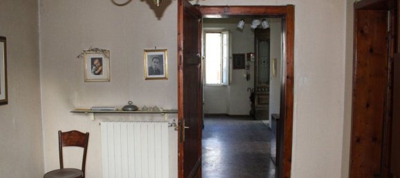 9غرفة منزل في Castelnuovo di Garfagnana, Italy رقم 109941 40