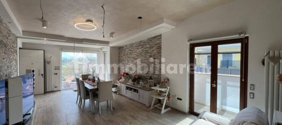 3 bedrooms Villa in Guidonia Montecelio, Italy No. 371235 3