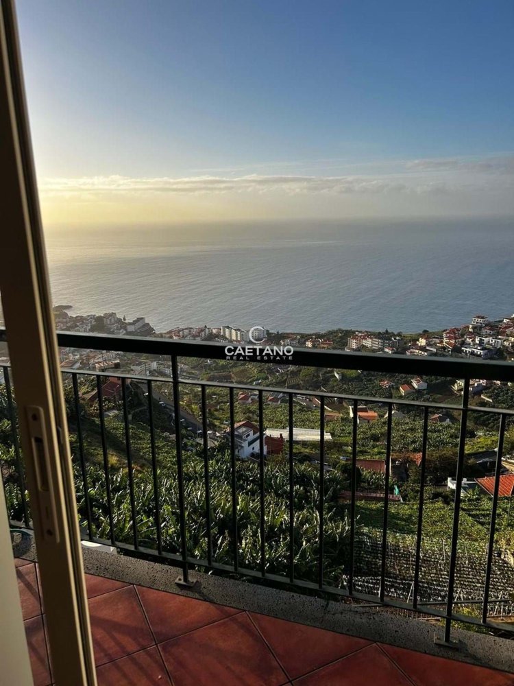 3 Schlafzimmer Haus in Camara de Lobos, Portugal, Nr. 112903