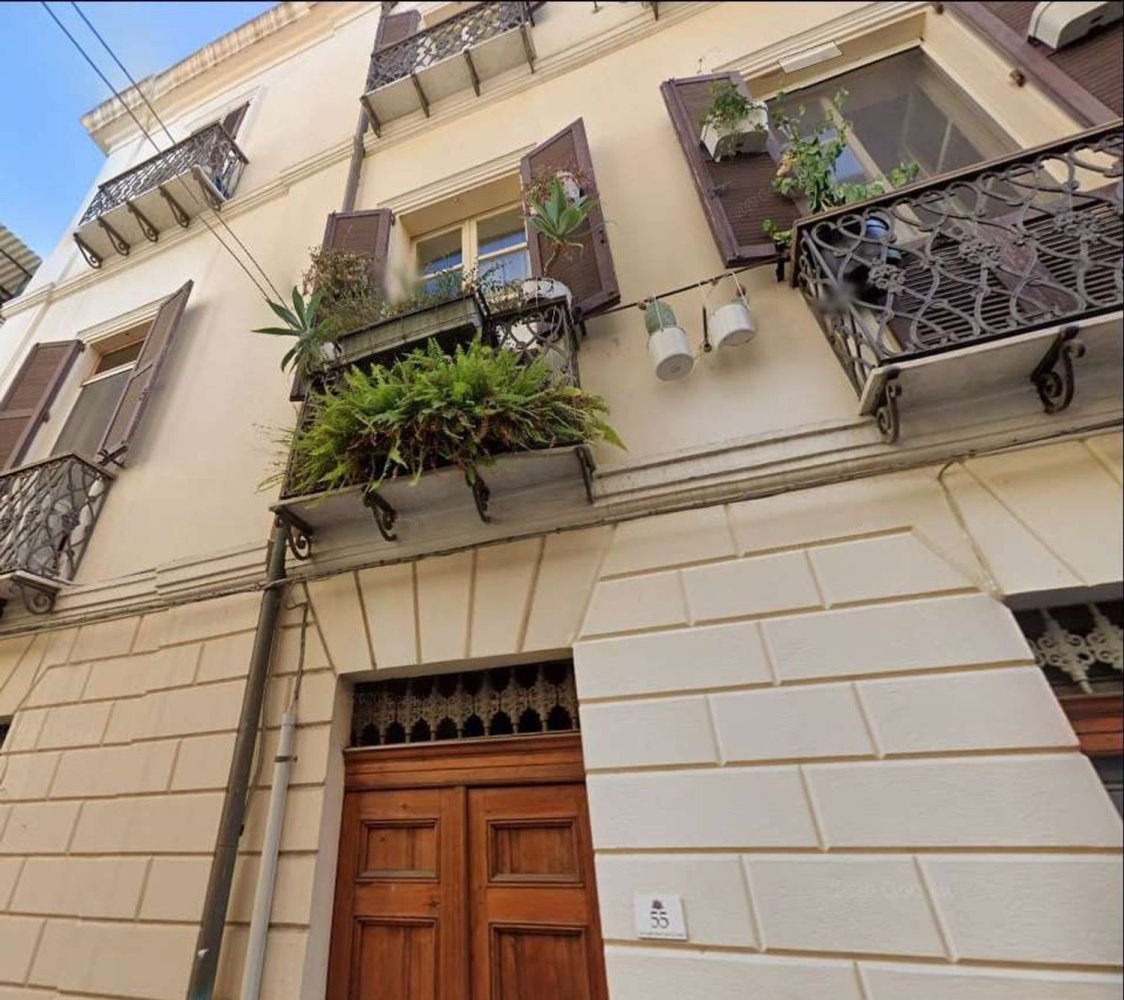 3غرفة شقة في Cagliari, Italy رقم 27440