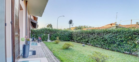 3 rooms Apartment in Turbigo, Italy No. 6556 15