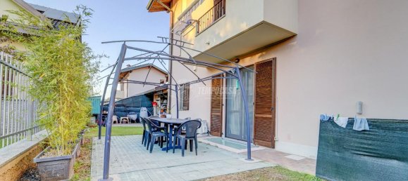 3 rooms Apartment in Turbigo, Italy No. 6556 18