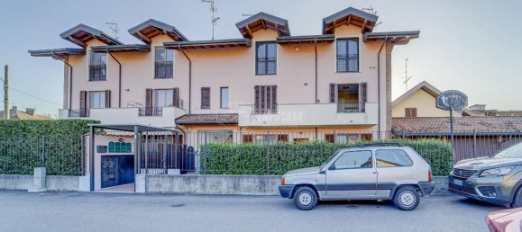 3 rooms Apartment in Turbigo, Italy No. 6556 30