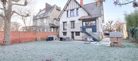 4 bedrooms Castles in Saint-Maur-des-Fosses, France No. 169626 3