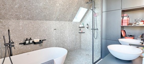 4 bedrooms Castles in Saint-Maur-des-Fosses, France No. 169626 7