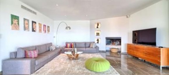 5 bedrooms Villa in Malaga, Spain No. 21118 7