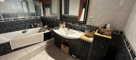 2 Schlafzimmer Wohnung in Roanne, France, Nr. 340400 9