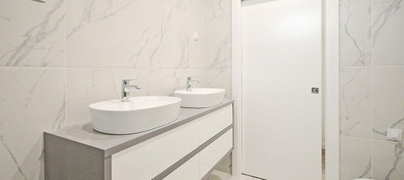 3 bedrooms House in Setubal, Portugal No. 132179 16