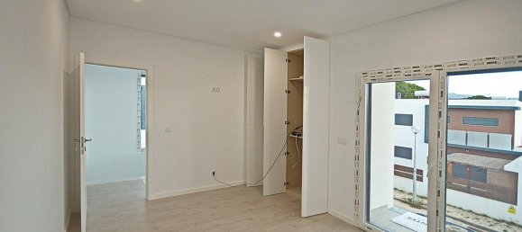 3 bedrooms House in Setubal, Portugal No. 132179 14