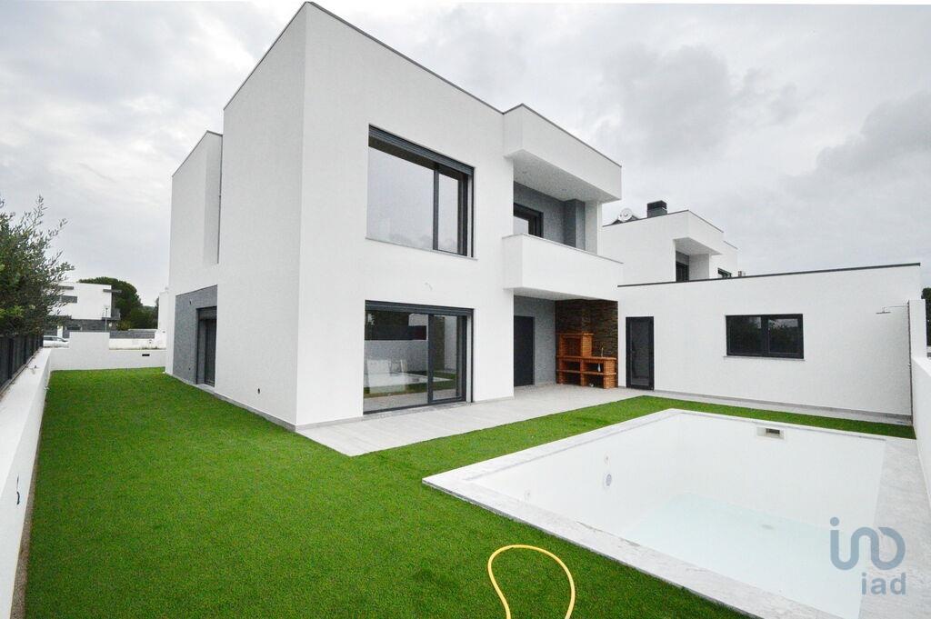 3 bedrooms House in Setubal, Portugal No. 132179