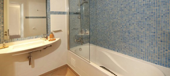 3000m² Commercial property in Luz, Portugal No. 135900 3