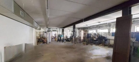 Lagerhaus in Vercelli, Italy 404m², Nr. 319589 3