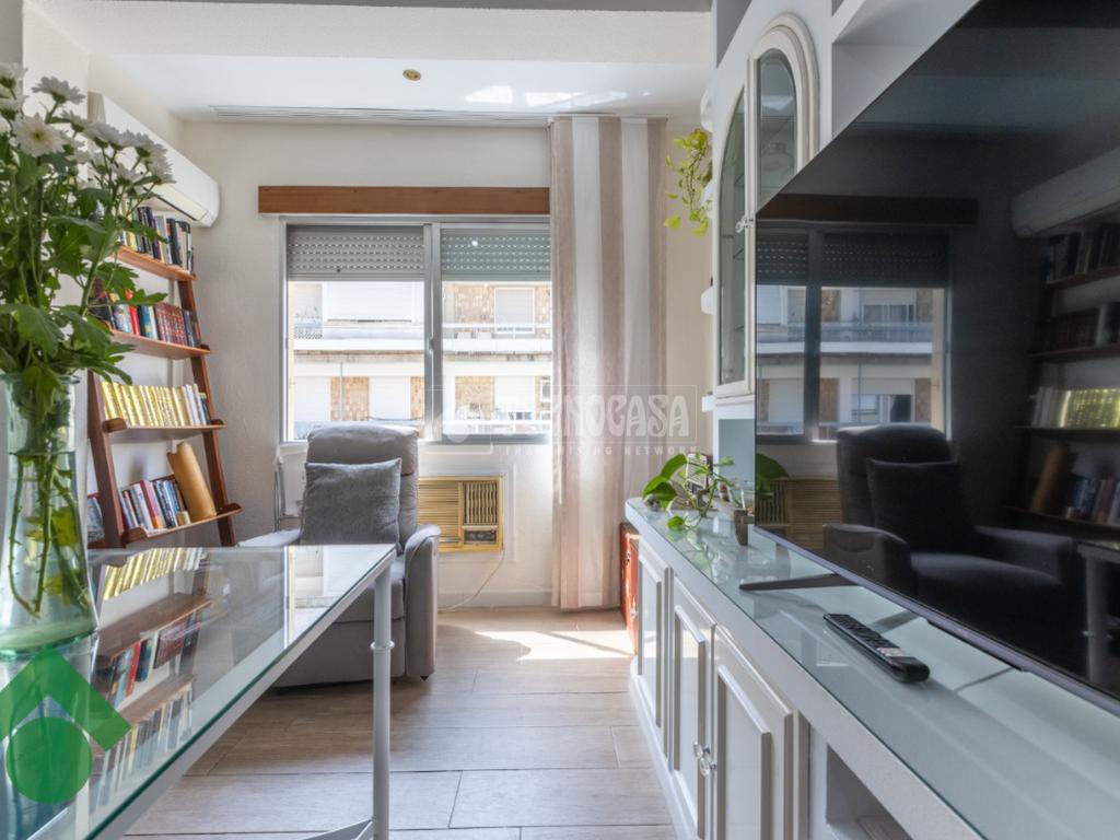 3 rooms Apartment in Cordoba, Spain No. 249534