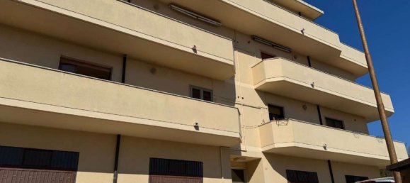 4-Zimmer Wohnung in Torre de' Passeri, Italy, Nr. 43157 5