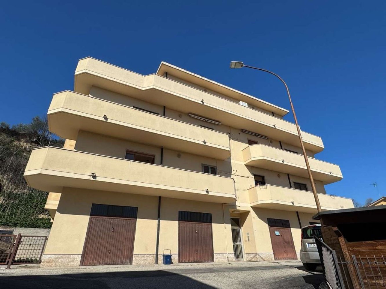 4غرفة شقة في Torre de' Passeri, Italy رقم 43157