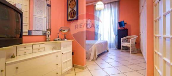 3 bedrooms Apartment in Palermo, Italy No. 375926 4