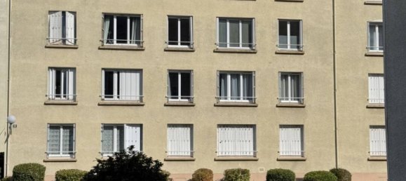 2 bedrooms Apartment in Bourges, France No. 233492 2