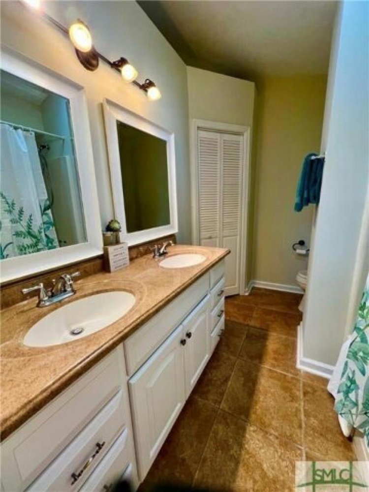 Casa de 4 dormitorios en Richmond Hill, USA No. 245500