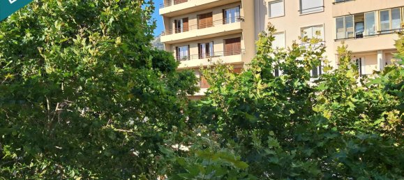 3 rooms Apartment in Toulon, France No. 330741 8