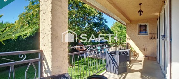 3 bedrooms House in Moirans, France No. 199466 5