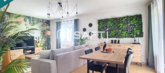 3 bedrooms House in Moirans, France No. 199466 2