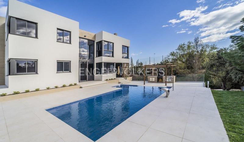 6 Schlafzimmer Haus in San Sebastian de los Reyes, Spain, Nr. 87103