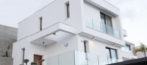 4 bedrooms House in Chloraka, Cyprus No. 9881 11