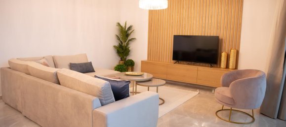 4 bedrooms House in Chloraka, Cyprus No. 9881 12