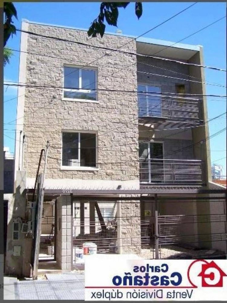 2 bedrooms House in Vicente Lopez, Argentina No. 3312