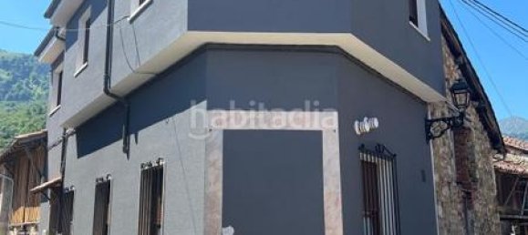 3 bedrooms House in Asturias, Spain No. 161061 2