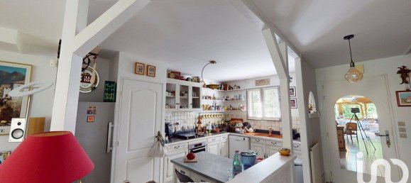 3 bedrooms House in Nandy, France No. 329528 12