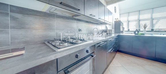 120m² Building in Somma Lombardo, Italy No. 363513 24