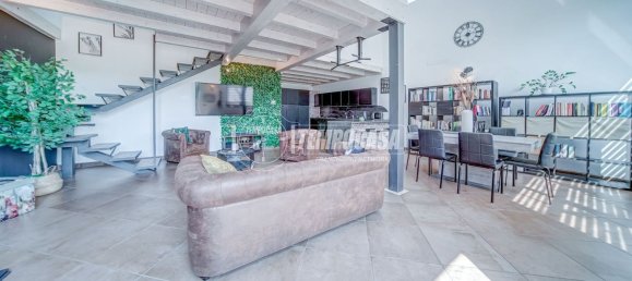 120m² Building in Somma Lombardo, Italy No. 363513 12