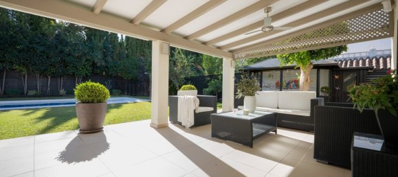 5 bedrooms Villa in Nueva Andalucia, Spain No. 4792 5