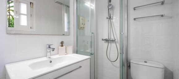 5 bedrooms Villa in Nueva Andalucia, Spain No. 4792 26