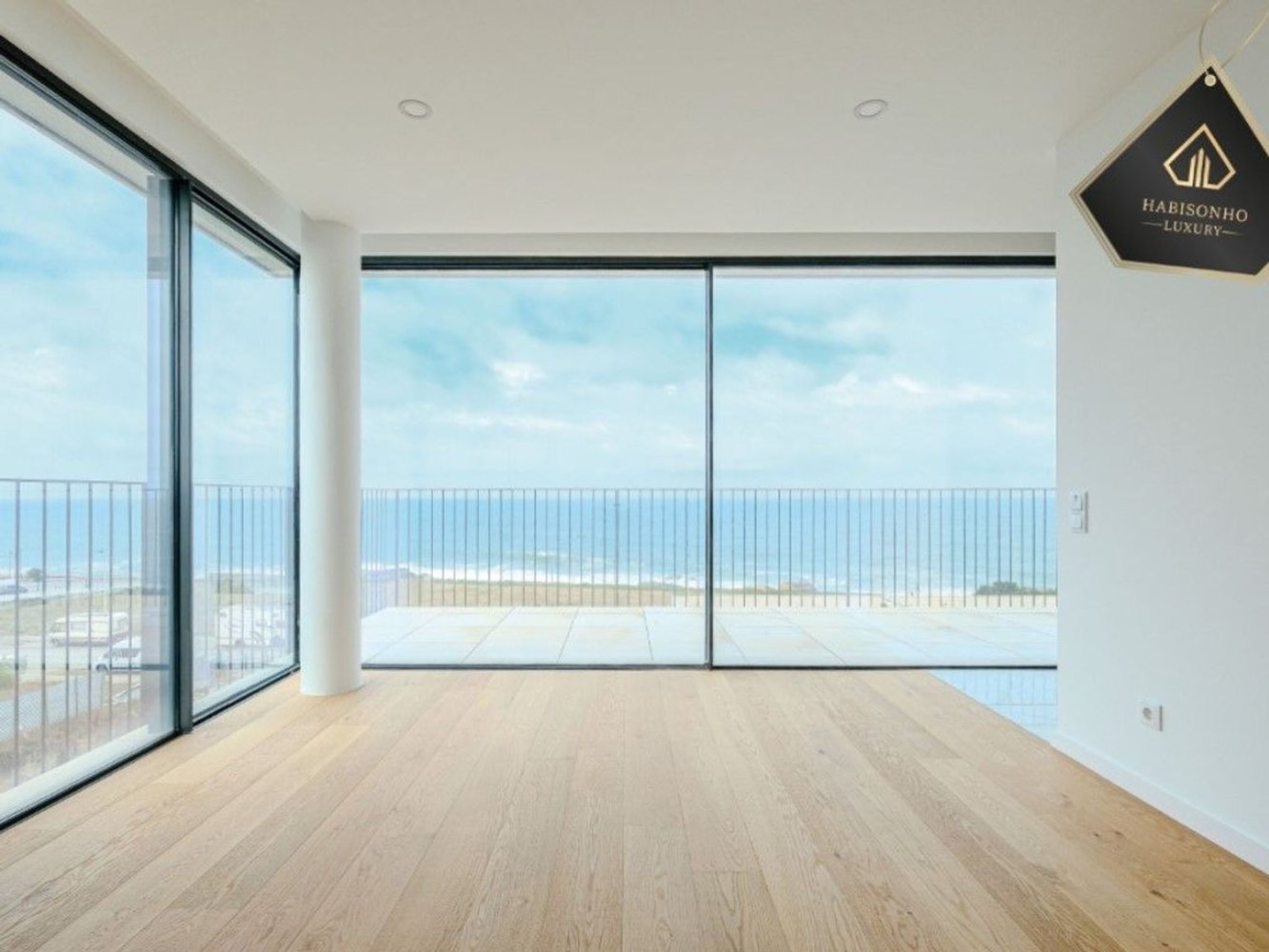 3 bedrooms Apartment in Vila Nova de Gaia, Portugal No. 313398