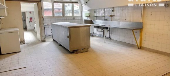 255m² Building in Bar-le-Duc, France No. 94712 4