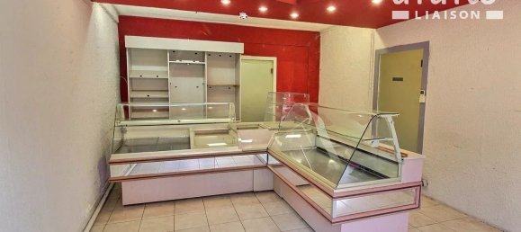 255m² Building in Bar-le-Duc, France No. 94712 5