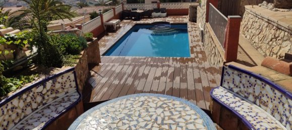 6 bedrooms Villa in Calpe, Spain No. 170293 2
