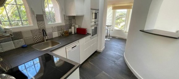 6 bedrooms Villa in Calpe, Spain No. 170293 4