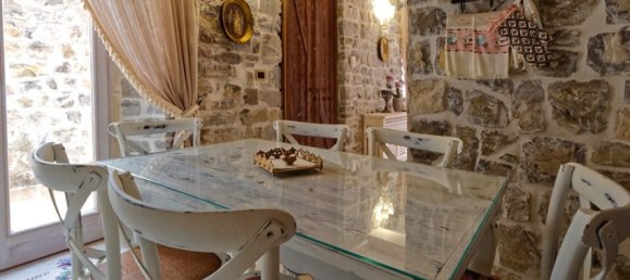 3 bedrooms Commercial property in Tivat, Montenegro No. 131 10