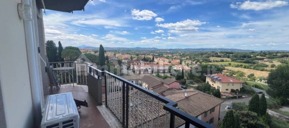 Apartamento T3 em Foiano della Chiana, Italy N.º 287337 18