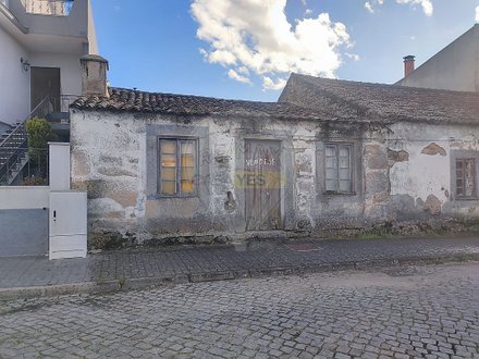 2 bedrooms House in Meda, Portugal No. 187214