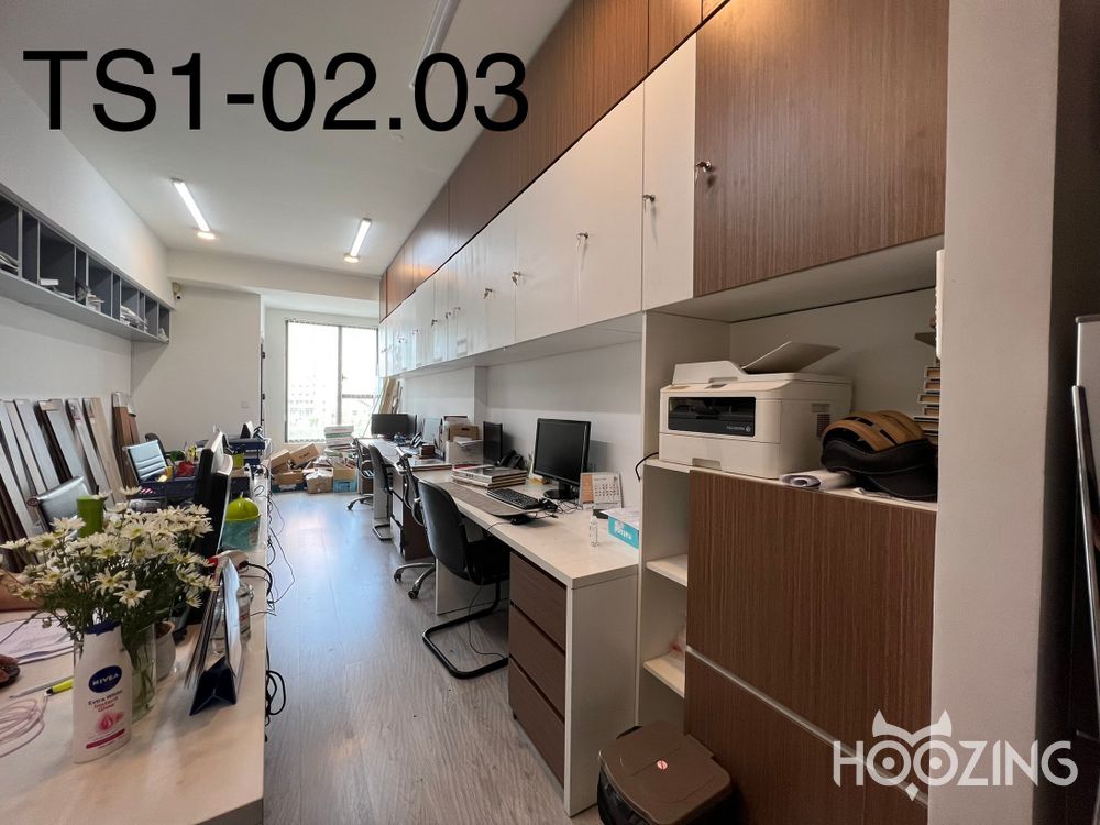 1 room Office in District 4, Vietnam No. 16115