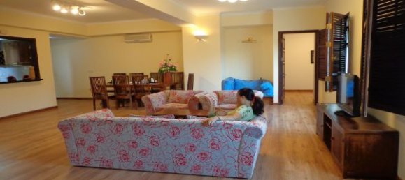 4 Schlafzimmer Wohnung in Tay Ho, Vietnam, Nr. 6195 2