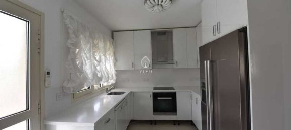 4 Schlafzimmer Villa in Germasogeia, Cyprus, Nr. 19102 11