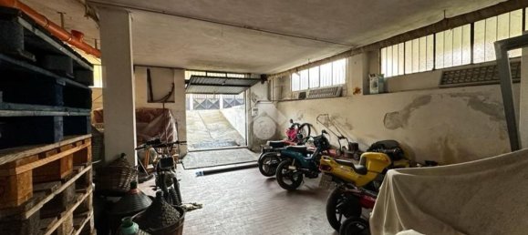  مرآب في Turin, Italy 75متر مربع رقم 288249 25