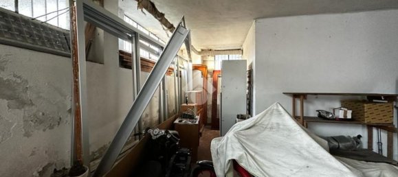  مرآب في Turin, Italy 75متر مربع رقم 288249 6