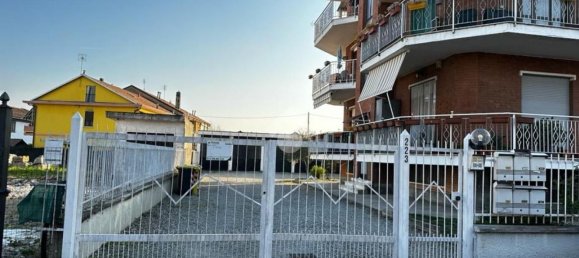  مرآب في Turin, Italy 75متر مربع رقم 288249 14